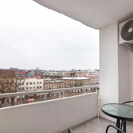 Apartment Leogrand On Svobody Avenue *