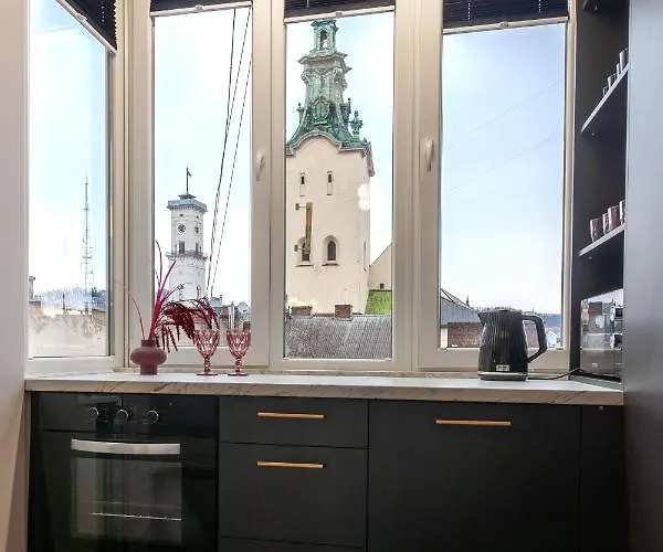 Apartamento Leogrand On Svobody Avenue