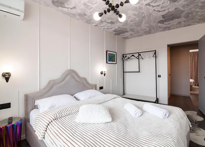 Apartamento Leogrand On Svobody Avenue Leópolis