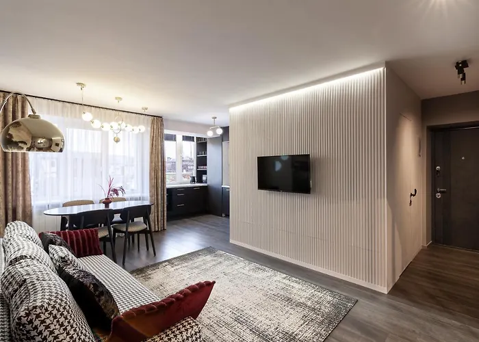 Leogrand On Svobody Avenue