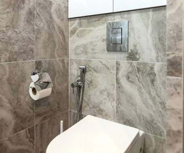 Leogrand On Svobody Avenue Apartamento *