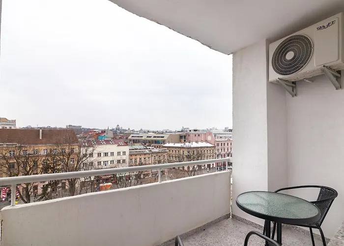 Apartamento Leogrand On Svobody Avenue *