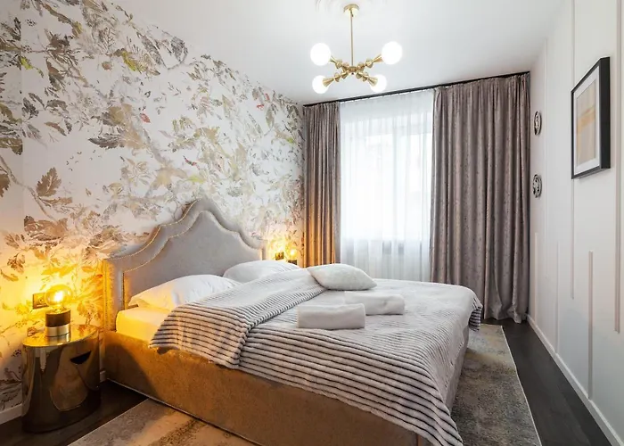 شقة Leogrand On Svobody Avenue *