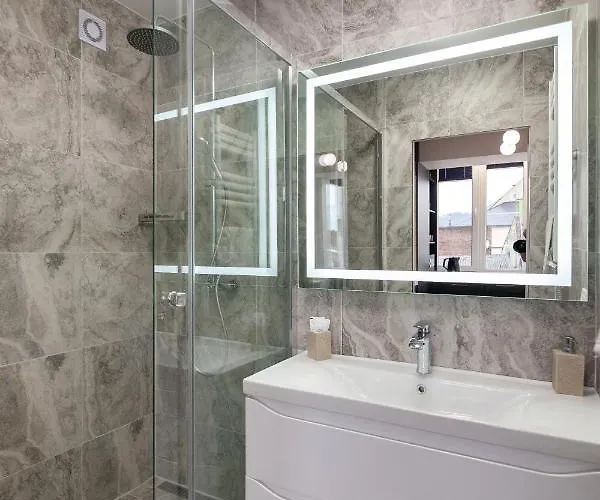 Apartamento Leogrand On Svobody Avenue